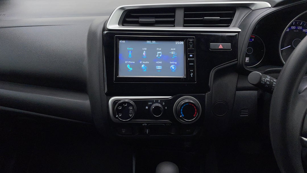 2019 Honda Jazz Vti, Automatic, 108144 km, Center Console