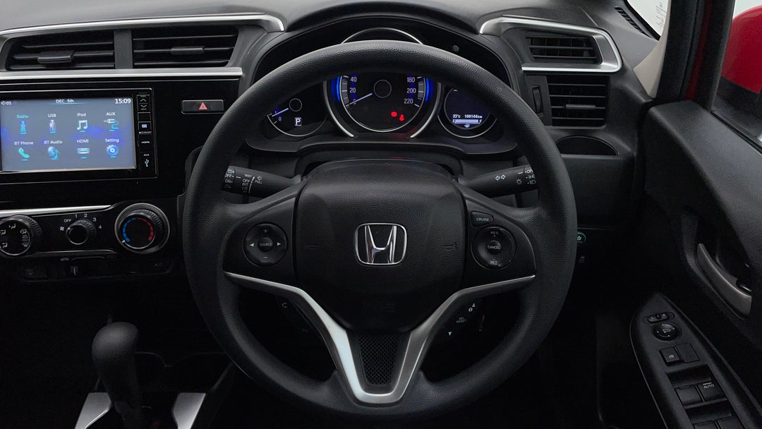 2019 Honda Jazz Vti, Automatic, 108144 km, Steering Wheel Close-up