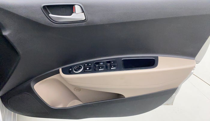2016 Hyundai Grand i10 1.2 ASTA (O) AT, Petrol, Automatic, 53,100 km, Driver Side Door Panels Control