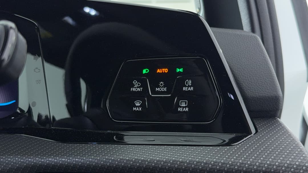 2024 Volkswagen Golf R, Automatic, 10567 km, Utility Switches/Buttons