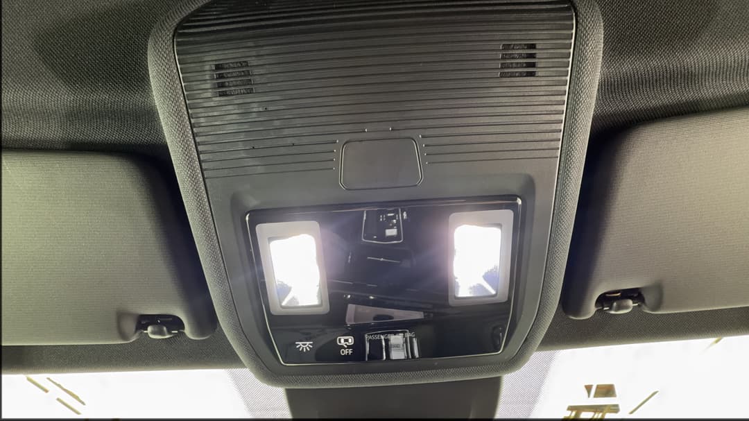 2024 Volkswagen Golf R, Automatic, 10567 km, On-Roof Controls/Sunglass holder