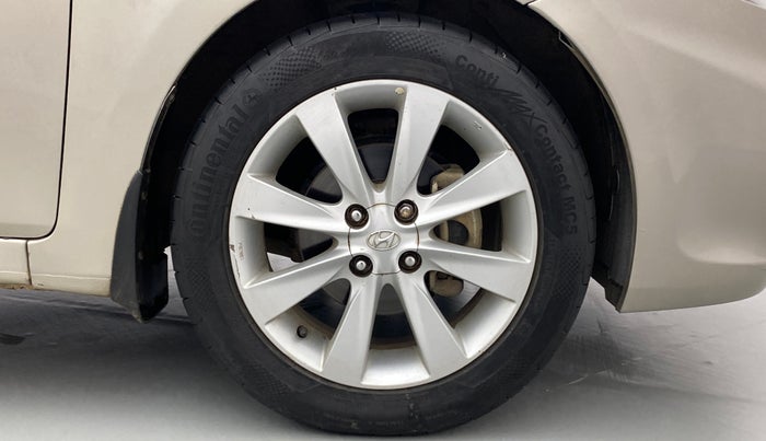 2013 Hyundai Verna FLUIDIC 1.6 SX VTVT, Petrol, Manual, 85,267 km, Right Front Wheel