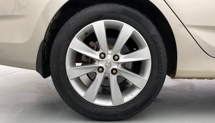 2013 Hyundai Verna FLUIDIC 1.6 SX VTVT, Petrol, Manual, 85,267 km, Right Rear Wheel