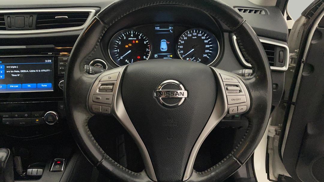 2016 Nissan Qashqai Ti, Automatic, 89531 km, Steering Wheel Close-up
