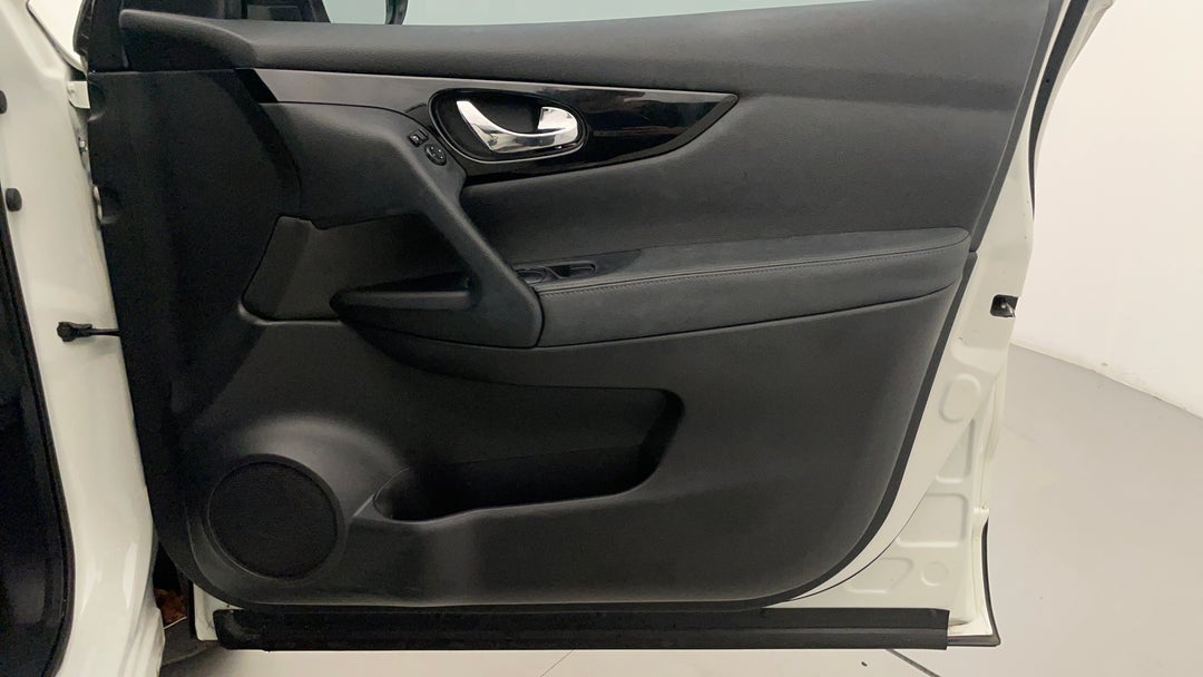 2016 Nissan Qashqai Ti, Automatic, 89531 km, Speaker View