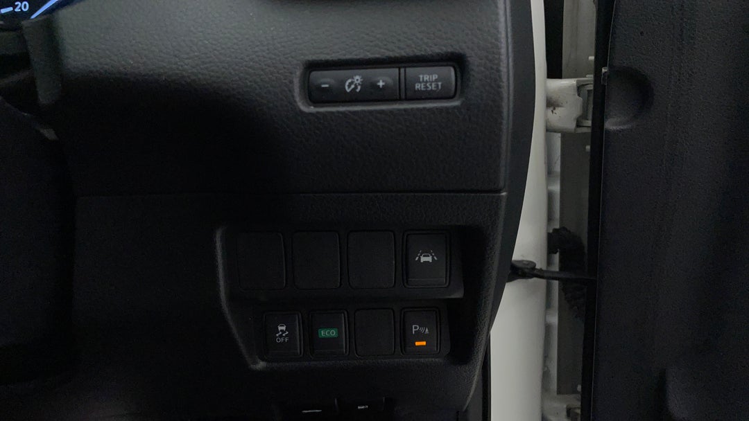 2016 Nissan Qashqai Ti, Automatic, 89531 km, Utility Switches/Buttons