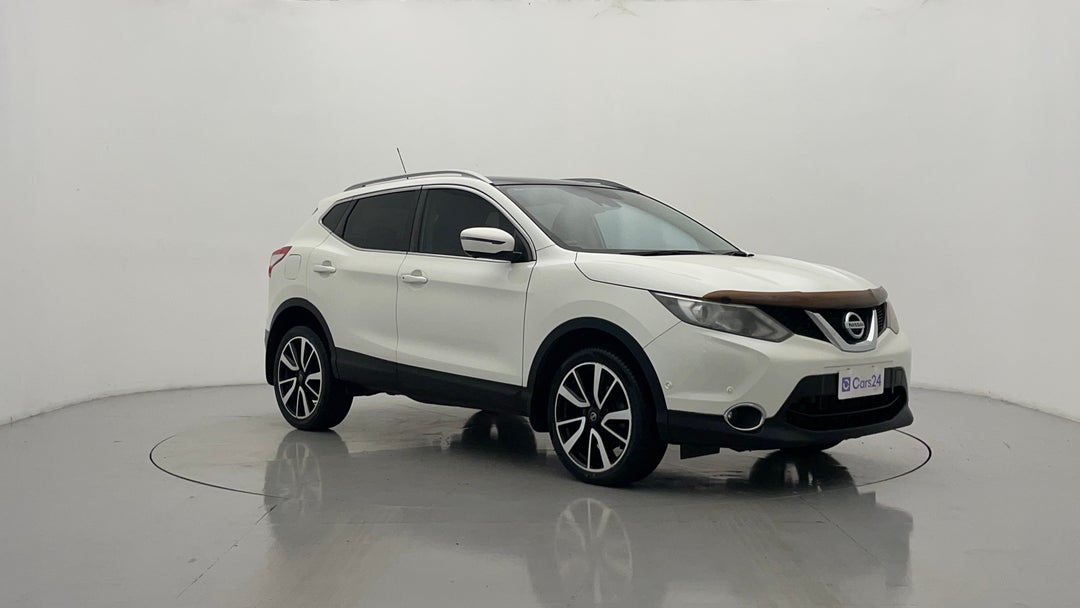2016 Nissan Qashqai Ti, Automatic, 89531 km, Right Front Diagonal (45- Degree) View