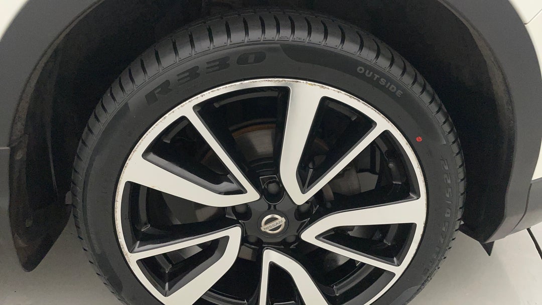 2016 Nissan Qashqai Ti, Automatic, 89531 km, Wheels Rim Front RHS Gutter Rash