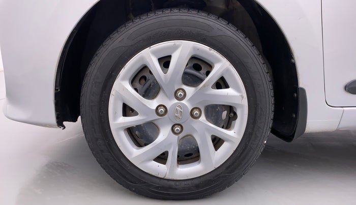 2017 Hyundai Grand i10 SPORTZ 1.2 KAPPA VTVT, Petrol, Manual, 77,211 km, Left Front Wheel