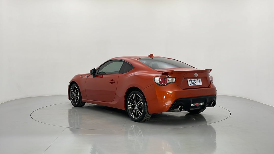 Left Back Diagonal (45- Degree) View