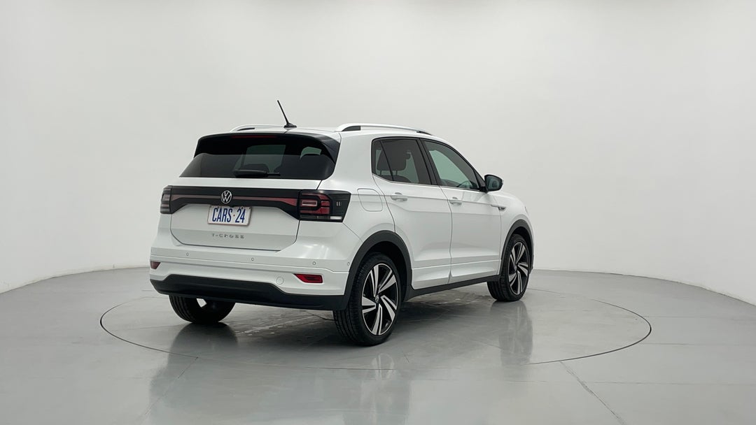 Right Back Diagonal (45- Degree) View