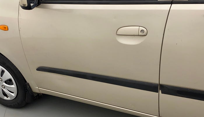 2011 Hyundai i10 MAGNA 1.1, Petrol, Manual, 59,147 km, Front passenger door - Slight discoloration