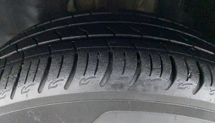 2020 Tata ALTROZ XZ 1.2, Petrol, Manual, 22,166 km, Left Front Tyre Tread