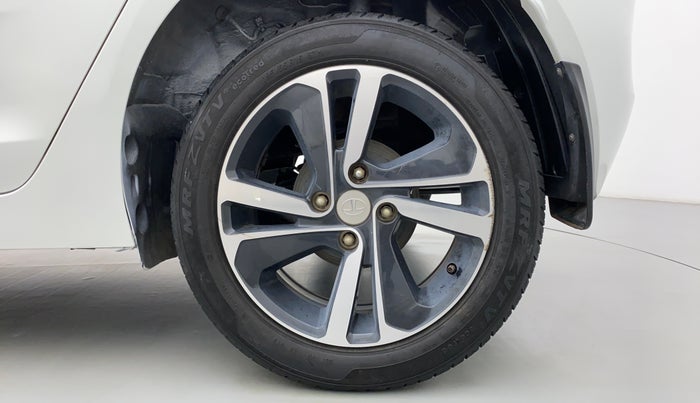 2020 Tata ALTROZ XZ 1.2, Petrol, Manual, 22,166 km, Left Rear Wheel