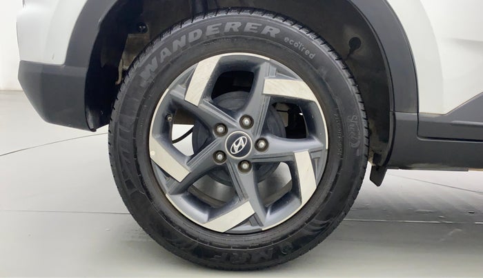 2019 Hyundai VENUE 1.0L Turbo GDI SX(O) MT, Petrol, Manual, 28,993 km, Right Rear Wheel