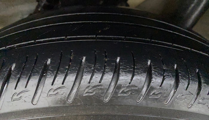 2019 Hyundai VENUE 1.0L Turbo GDI SX(O) MT, Petrol, Manual, 28,993 km, Right Front Tyre Tread