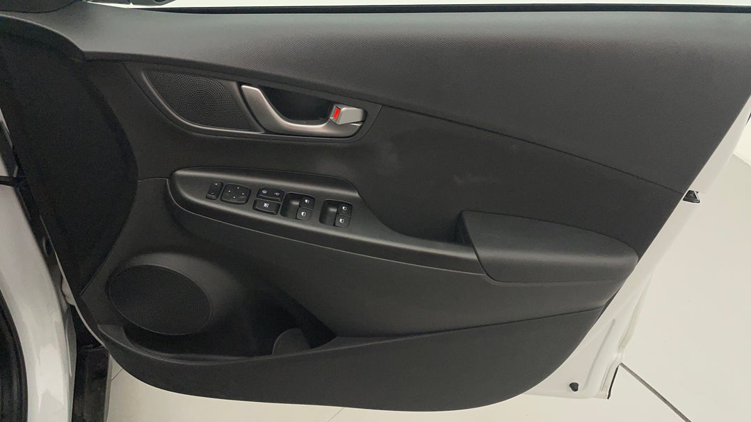 2020 Hyundai Kona Go (fwd), Automatic, 17819 km, Speaker View