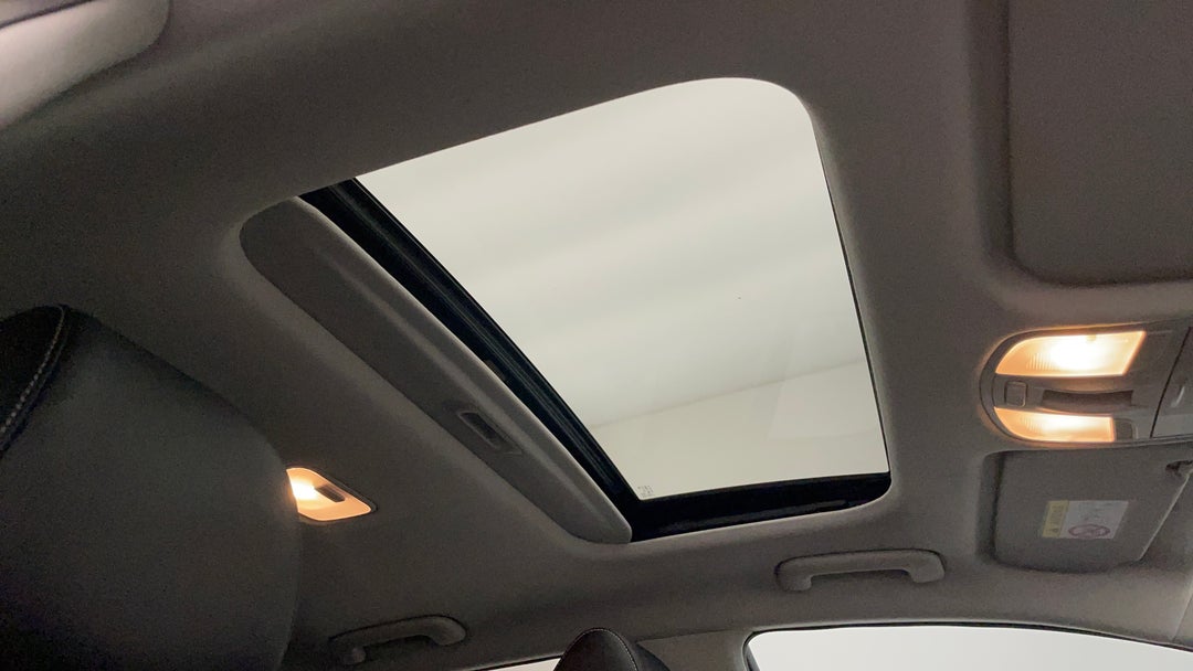 Interior Sunroof/Moonroof