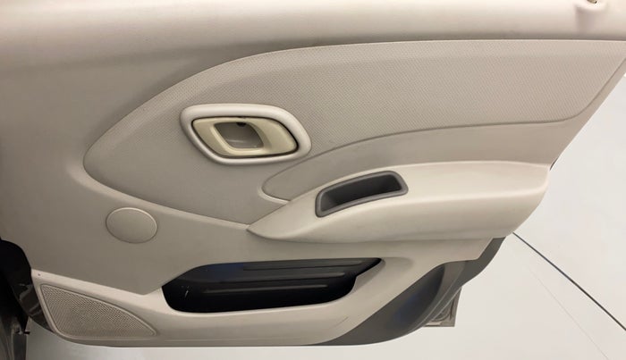 2016 Datsun Redi Go S, Petrol, Manual, 69,579 km, Driver Side Door Panels Control