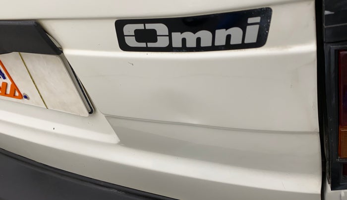2017 Maruti Omni 5 STR, Petrol, Manual, 66,195 km, Dicky (Boot door) - Slightly dented