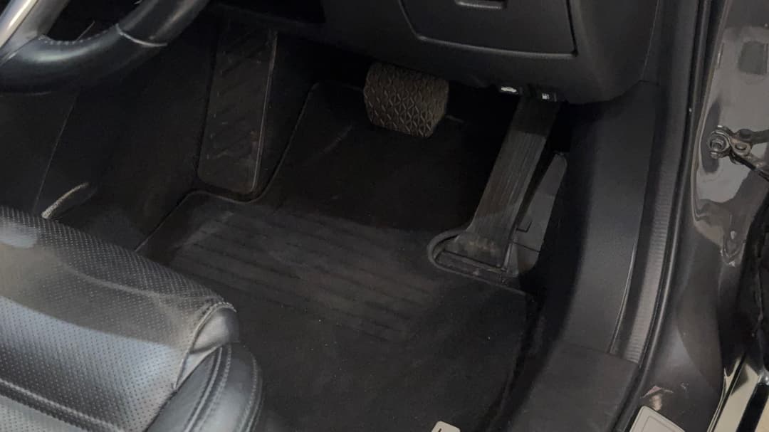 2016 Mazda Mazda6 Touring, Automatic, 80867 km, Pedals and Footmat