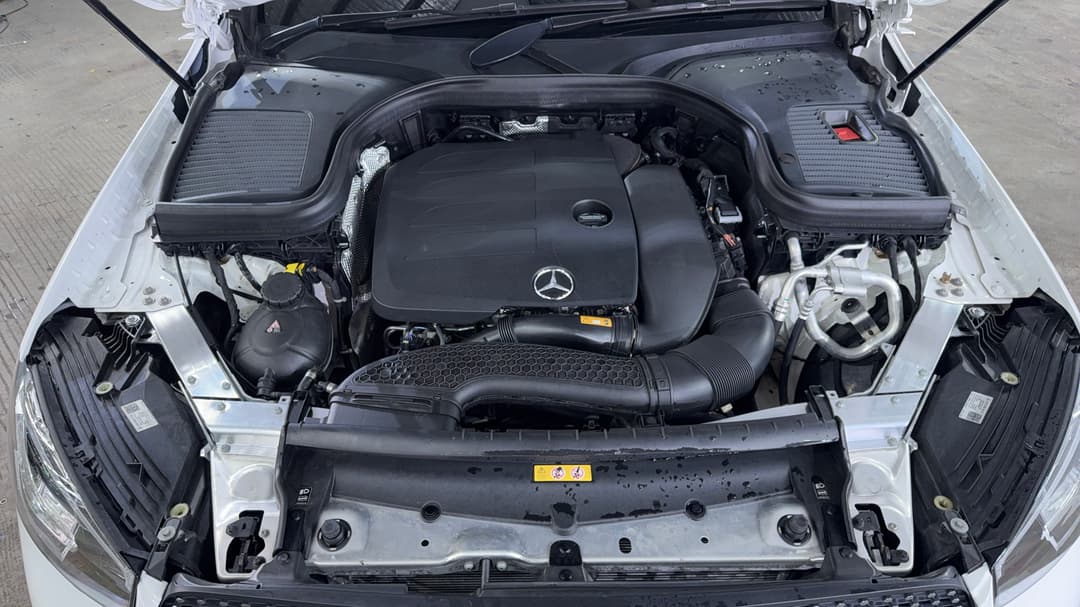 2020 Mercedes-benz GLC 300 4matic, Automatic, 44218 km, Open Bonnet (Engine)