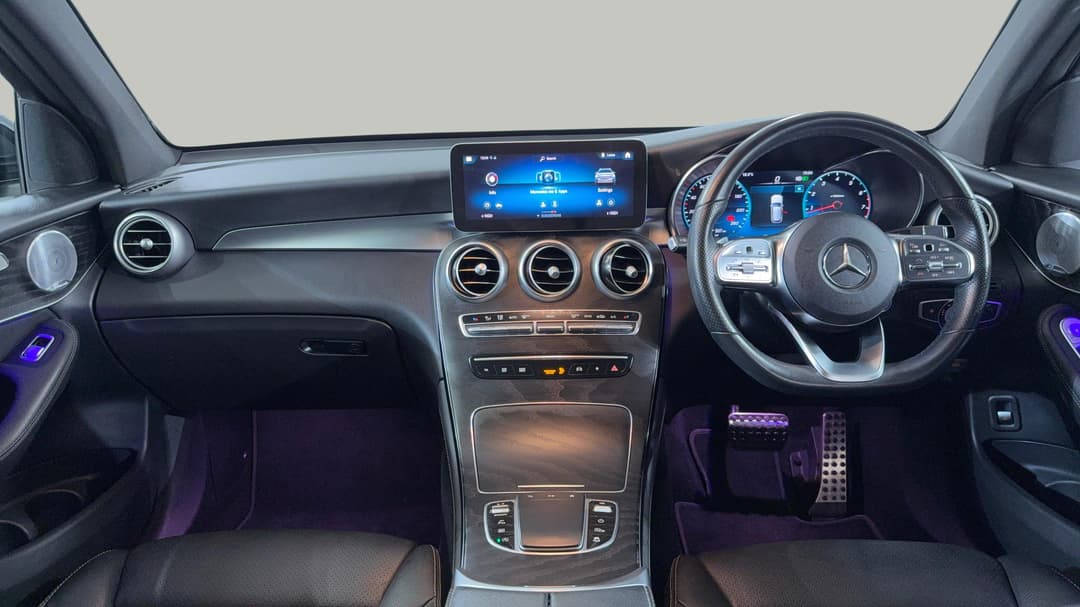 2020 Mercedes-benz GLC 300 4matic, Automatic, 44218 km, Dashboard View