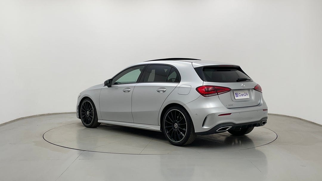 Left Back Diagonal (45- Degree) View