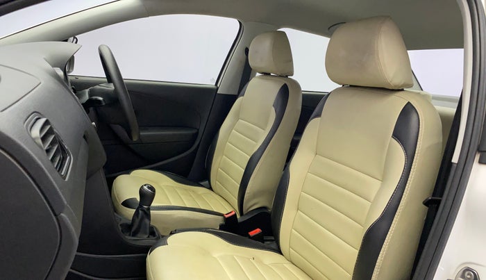 2019 Volkswagen Ameo TRENDLINE 1.0L, Petrol, Manual, 17,877 km, Right Side Front Door Cabin