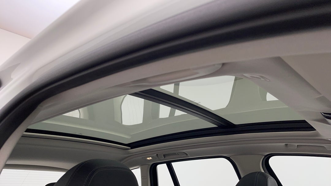 Interior Sunroof/Moonroof