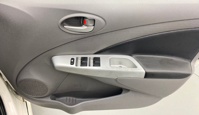 2011 Toyota Etios V, Petrol, Manual, 60,990 km, Driver Side Door Panels Control