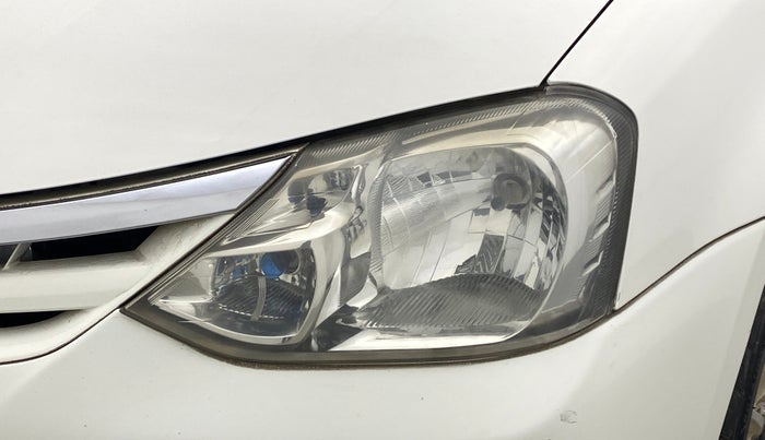 2011 Toyota Etios V, Petrol, Manual, 60,990 km, Left headlight - Faded