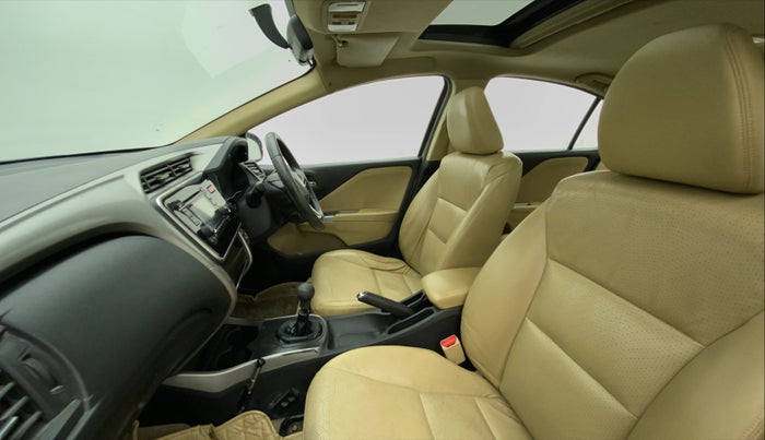 2016 Honda City VX MT PETROL, CNG, Manual, 88,437 km, Right Side Front Door Cabin