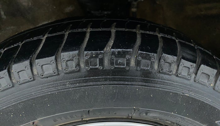 2017 Maruti Alto 800 VXI, Petrol, Manual, 20,152 km, Left Front Tyre Tread