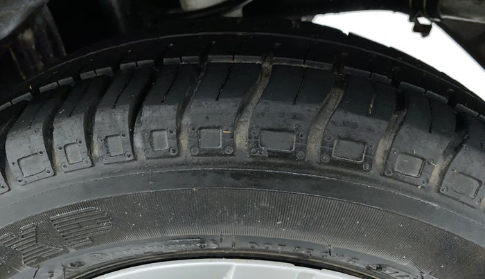 2017 Maruti Alto 800 VXI, Petrol, Manual, 20,152 km, Left Rear Tyre Tread