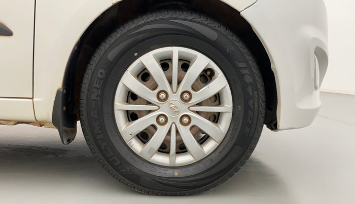 2016 Hyundai i10 SPORTZ 1.1, Petrol, Manual, 72,789 km, Right Front Wheel