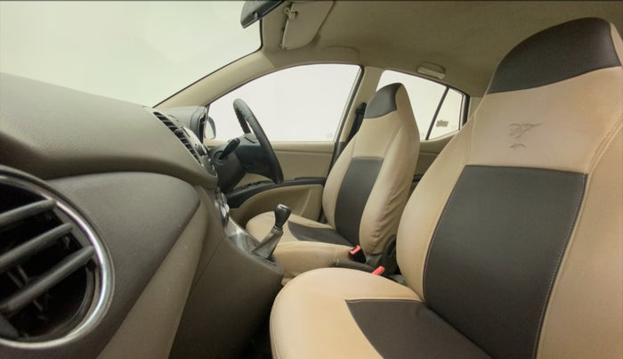 2016 Hyundai i10 SPORTZ 1.1, Petrol, Manual, 72,789 km, Right Side Front Door Cabin