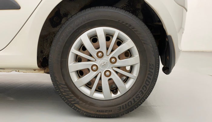 2016 Hyundai i10 SPORTZ 1.1, Petrol, Manual, 72,789 km, Left Rear Wheel