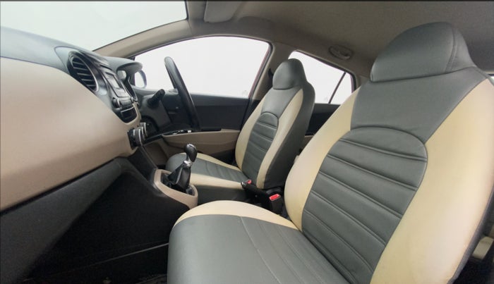 2015 Hyundai Grand i10 SPORTZ 1.2 KAPPA VTVT, Petrol, Manual, 1,08,606 km, Right Side Front Door Cabin