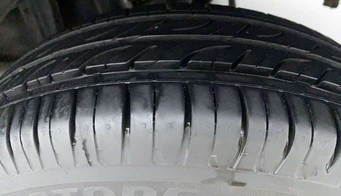 2010 Maruti Zen Estilo VXI, Petrol, Manual, 25,123 km, Left Rear Tyre Tread