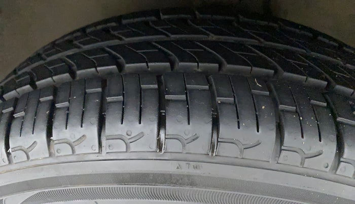 2010 Maruti Zen Estilo VXI, Petrol, Manual, 25,123 km, Left Front Tyre Tread