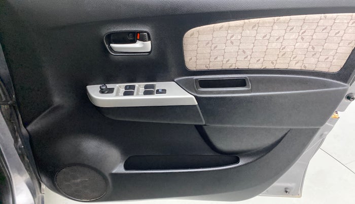 2015 Maruti Wagon R 1.0 VXI, Petrol, Manual, 34,784 km, Driver Side Door Panels Control