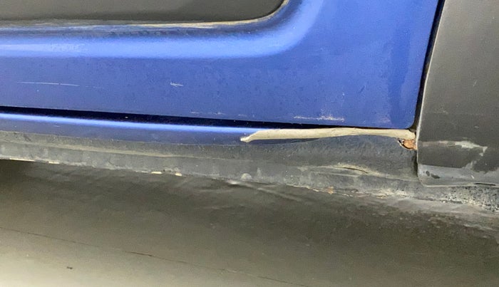 2019 Renault Kwid CLIMBER 1.0 AMT, Petrol, Automatic, 28,872 km, Left running board - Slightly dented