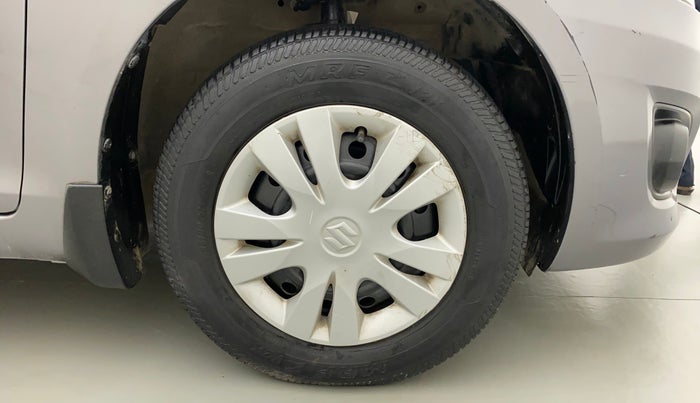 2012 Maruti Swift Dzire VXI, Petrol, Manual, 45,605 km, Right Front Wheel