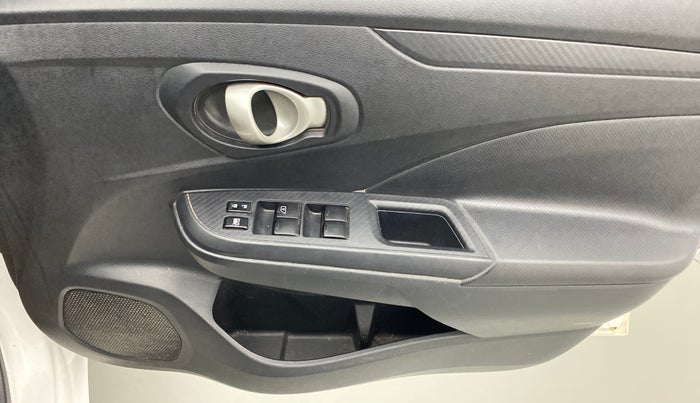 2019 Datsun Go T, Petrol, Manual, 41,077 km, Driver Side Door Panels Control