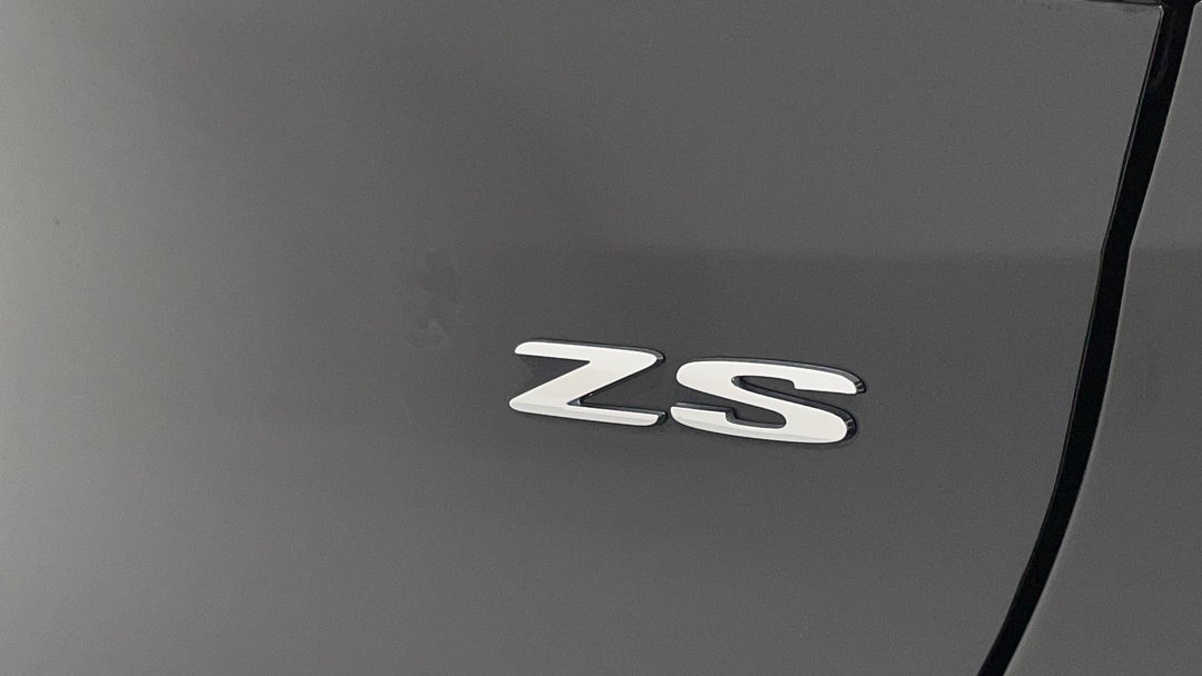 Badge (Boot Right Side)