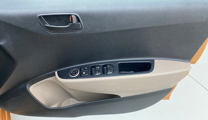 2017 Hyundai Grand i10 MAGNA 1.2 KAPPA VTVT, Petrol, Manual, 26,137 km, Driver Side Door Panels Control