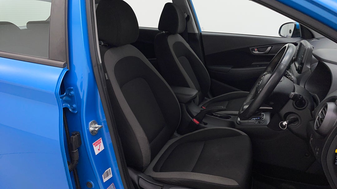 2019 Hyundai Kona Active (fwd), Automatic, 57177 km, Right Side Front Door Cabin View