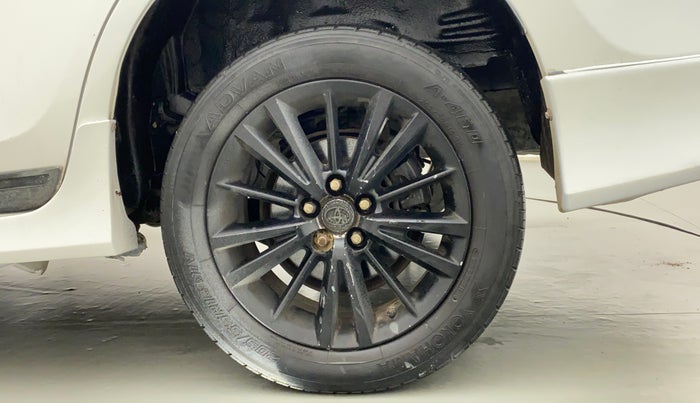 2014 Toyota Corolla Altis G PETROL, Petrol, Manual, 78,895 km, Left Rear Wheel