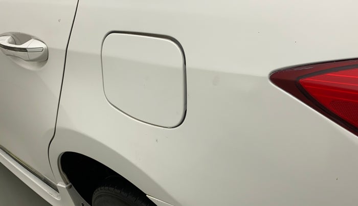 2014 Toyota Corolla Altis G PETROL, Petrol, Manual, 78,895 km, Left quarter panel - Slightly dented